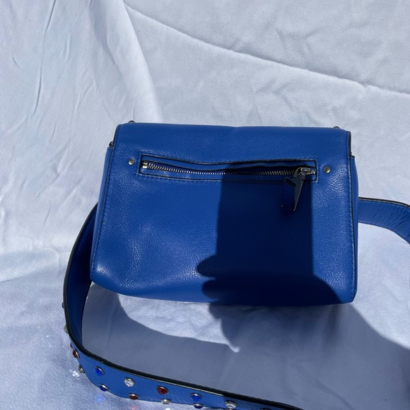 MARC JACOBS LIMITED EDITION RED WHITE AND BLUE SEQUIN CROSS BODY BAG - Picture 2 of 2